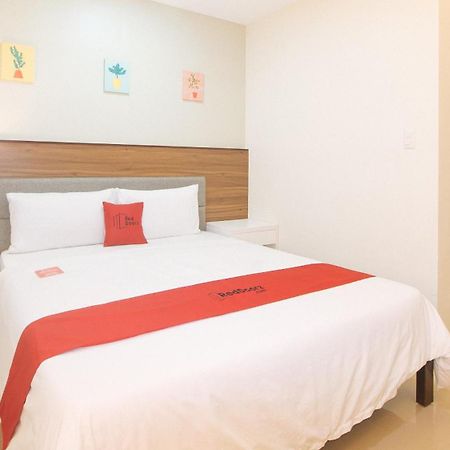 Reddoorz @ Leoncia Apartelle Mandaue City Exterior photo