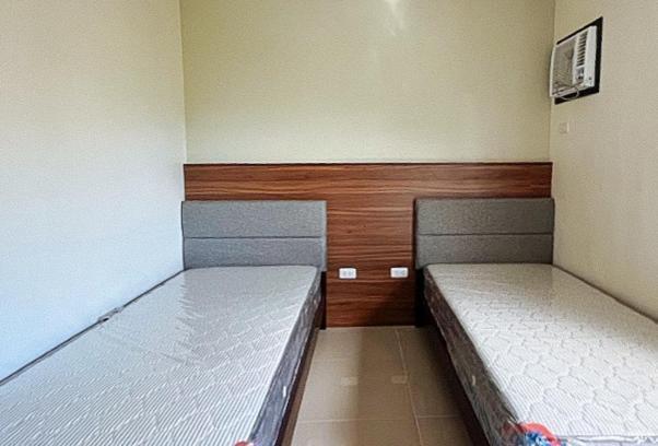 Reddoorz @ Leoncia Apartelle Mandaue City Exterior photo